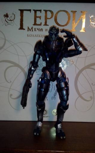 Mass Effect 3 - Play Arts Kai Garrus Vakarian - обзор